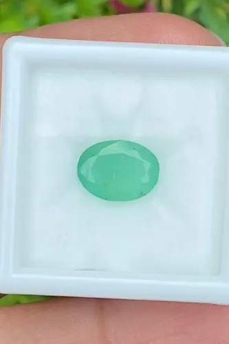 พลอย มรกต Natural Emerald