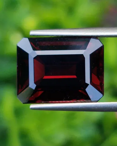 พลอย โกเมน Garnet