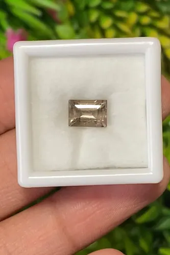 เพทาย Natural Zircon