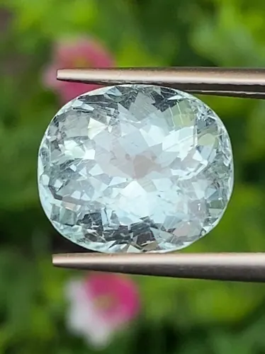 พลอย อความารีน Aquamarine