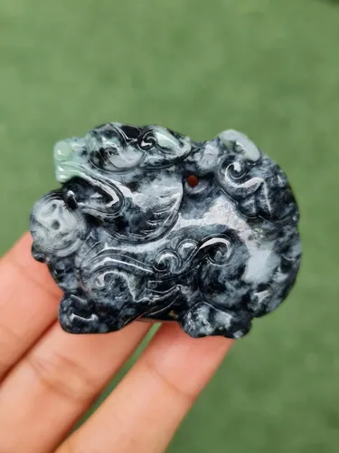 หยก Jadeite
