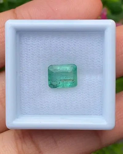 พลอย มรกต Natural Emerald