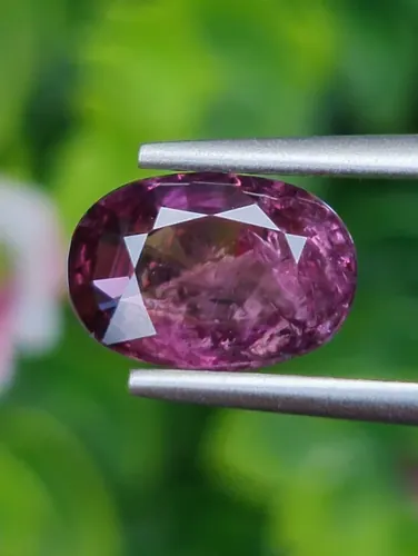พลอย ม่วง Purple sapphire