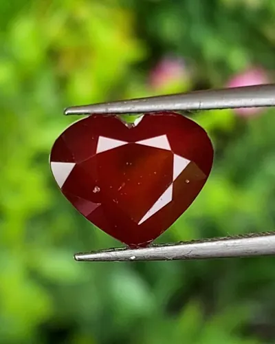 พลอย เฮสโซไนท์ การ์เน็ต Hessonite Garnet