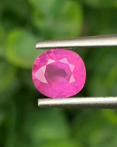พลอย ชมพู พิ้ง แซฟไฟร์ Pink Sapphire