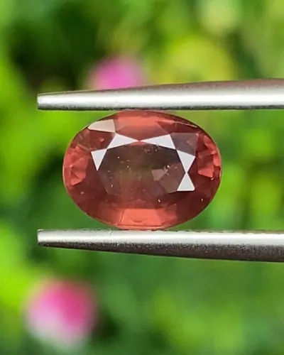 เพทาย Natural Zircon