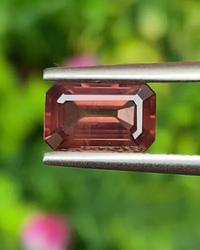 เพทาย Natural Zircon