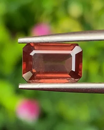 เพทาย Natural Zircon
