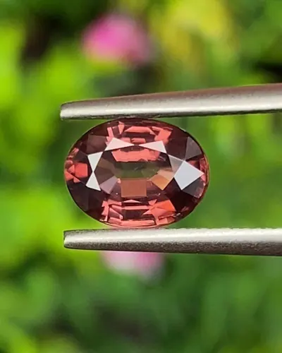 เพทาย Natural Zircon