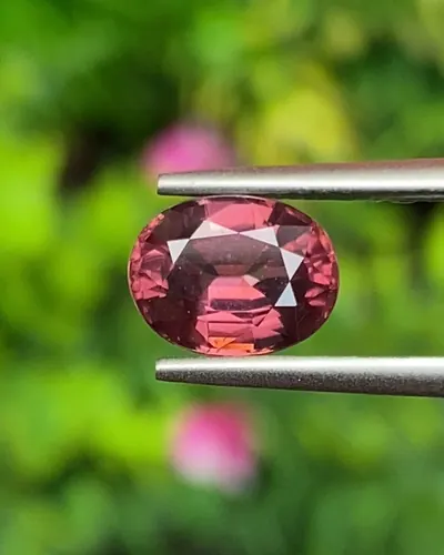 เพทาย Natural Zircon