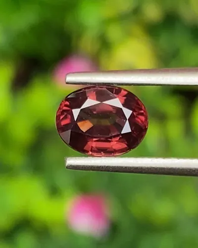 เพทาย Natural Zircon
