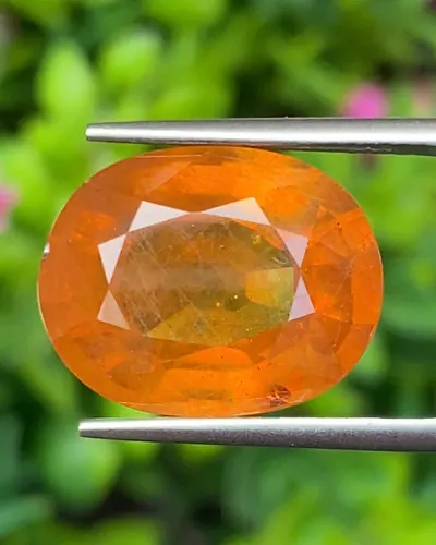 บุษราคัม (Yellow Sapphire)