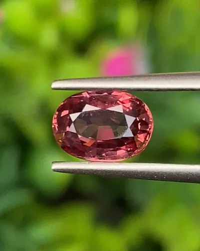 ส้มอมชมพู (Pinkish Orange Sapphire)