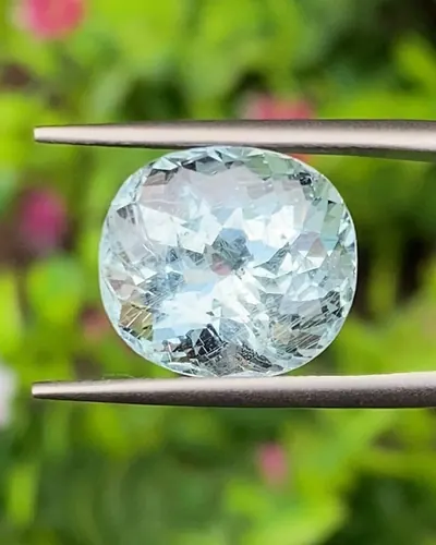 พลอย อความารีน Aquamarine