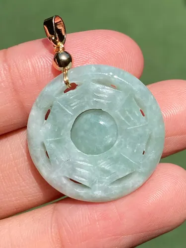หยก Jadeite