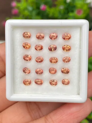 ส้มอมชมพู (Pinkish Orange Sapphire)