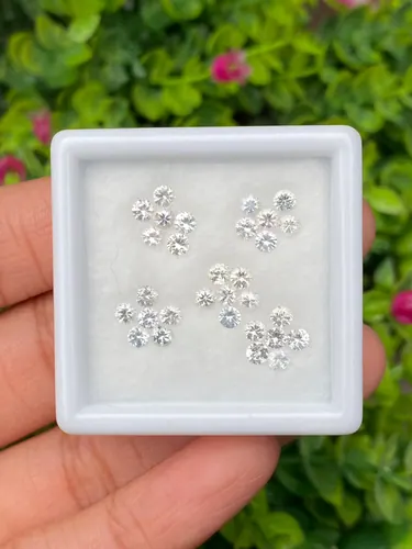 ไวท์ แซฟไฟร์ White / Colorless Sapphire