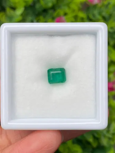 พลอย มรกต Natural Emerald