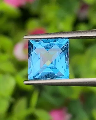 โทแพซ Topaz