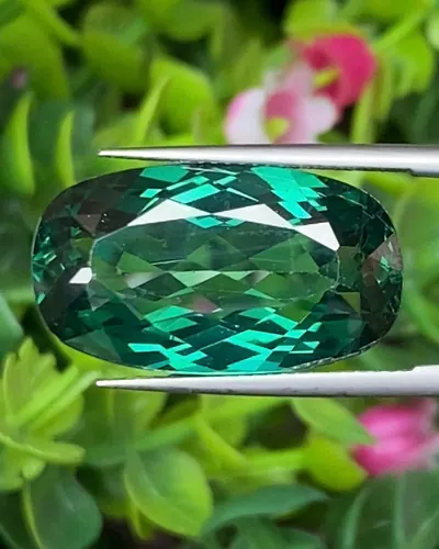 กรีน โทแพซ Green Topaz