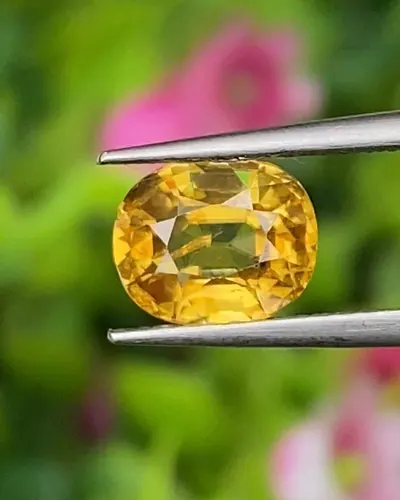 สฟีน Natural Sphene