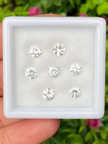 เพทาย Natural Zircon