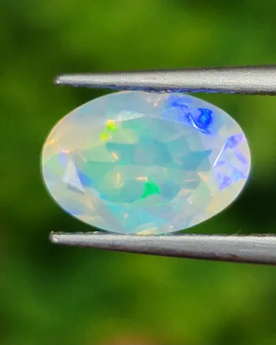 พลอย โอปอล Opal