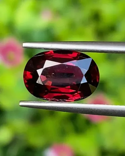 โรโดไลต์ กาเน็ท Natural Rhodolite Garnet