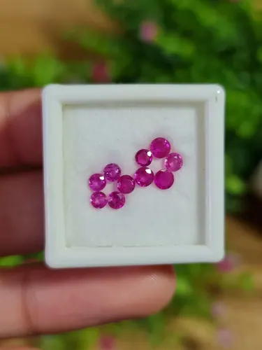 Pink sapphire