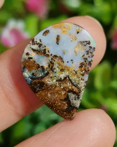 พลอย โอปอล Opal