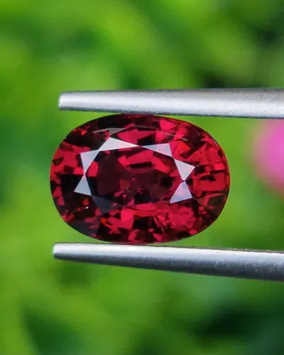 โรโดไลต์ กาเน็ท Natural Rhodolite Garnet