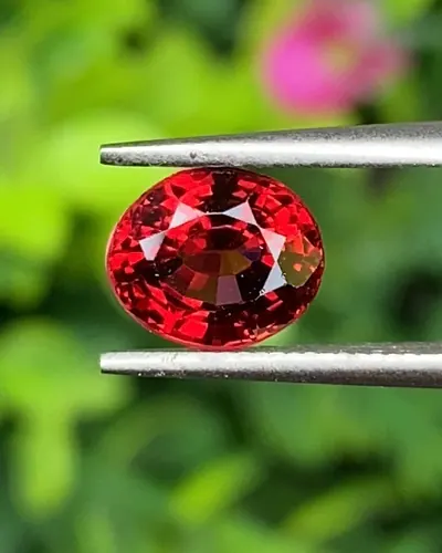 พลอย สเปสซาร์ไทต์ Natural Spessartite Garnet
