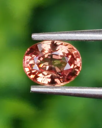 ส้มอมชมพู (Pinkish Orange Sapphire)