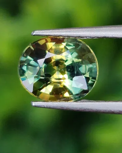 แซฟไฟร์ 2 สี Bi Color Sapphire
