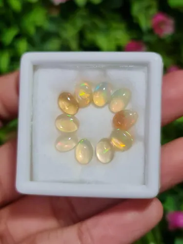 พลอย โอปอล Opal