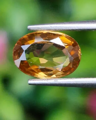 เพทาย Natural Zircon