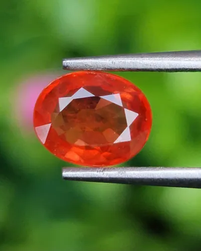 บุษราคัม (Yellow Sapphire)