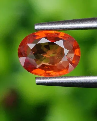 บุษราคัม (Yellow Sapphire)