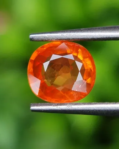 บุษราคัม (Yellow Sapphire)