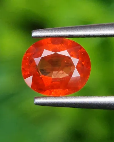 บุษราคัม (Yellow Sapphire)