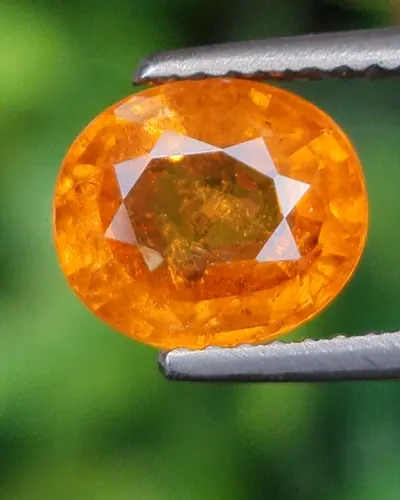 พลอย สเปสซาร์ไทต์ Natural Spessartite Garnet