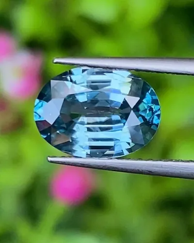 เพทาย Natural Zircon
