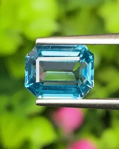 เพทาย Natural Zircon
