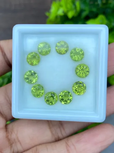 เพอริดอต Natural Peridot