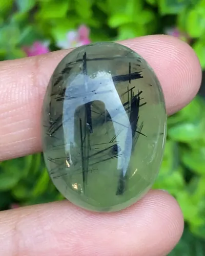ไหมดำ พรีไนท์ Prehnite with Black tourmaline