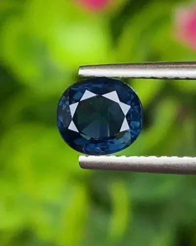 แซปไฟร์สีน้ำเงินอมเขียว Teal Sapphire