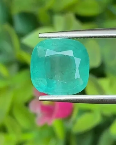 พลอย มรกต Natural Emerald