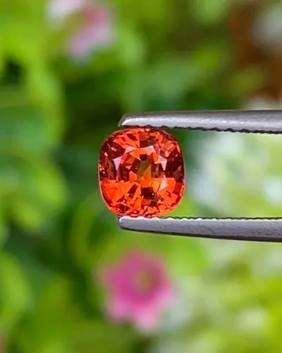 ออเรนจ์ แซฟไฟร์ Orange Sapphire