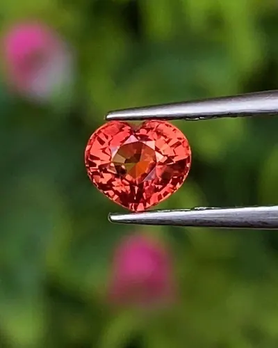 ออเรนจ์ แซฟไฟร์ Orange Sapphire