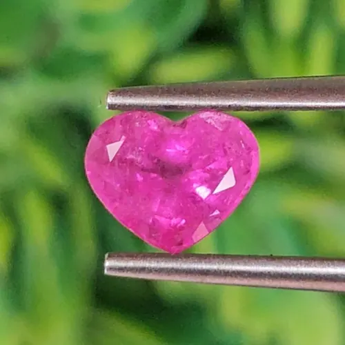 พลอย ชมพู พิ้ง แซฟไฟร์ Pink Sapphire "Vivid Pink"